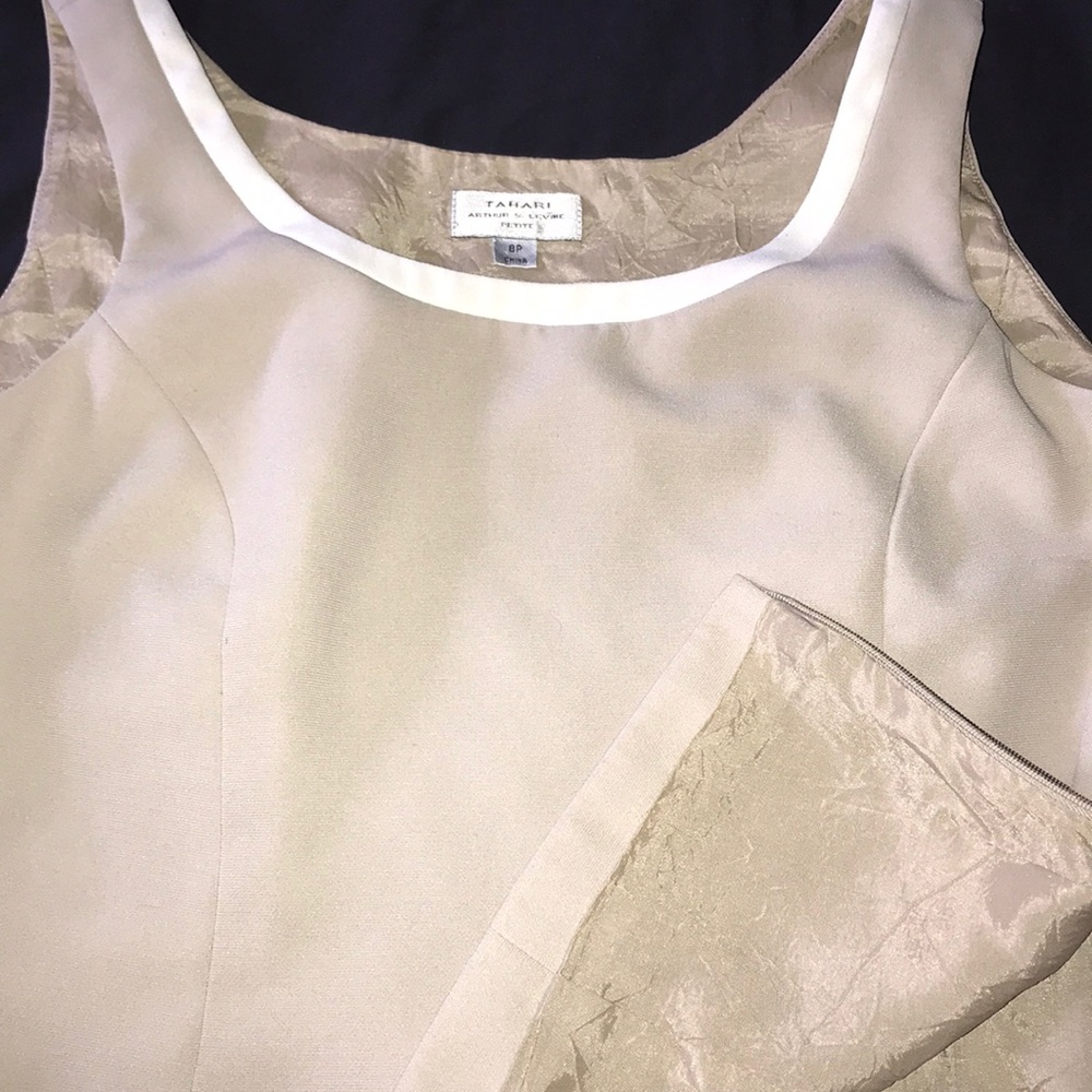 Sleeveless Tahani Tank Top - Picture 4 of 5